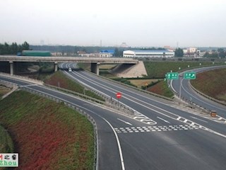 图片：保津高速霸州市区段高速出入口